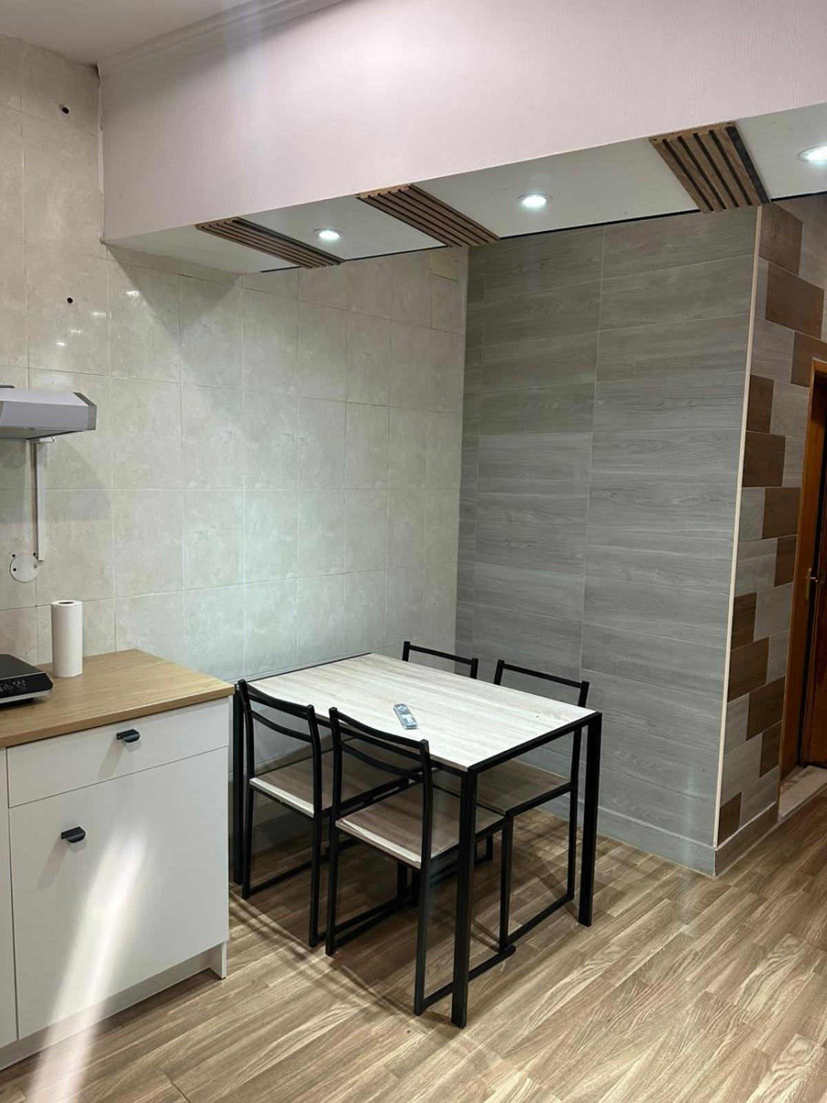 שטובל Sn-Hostel מראה חיצוני תמונה